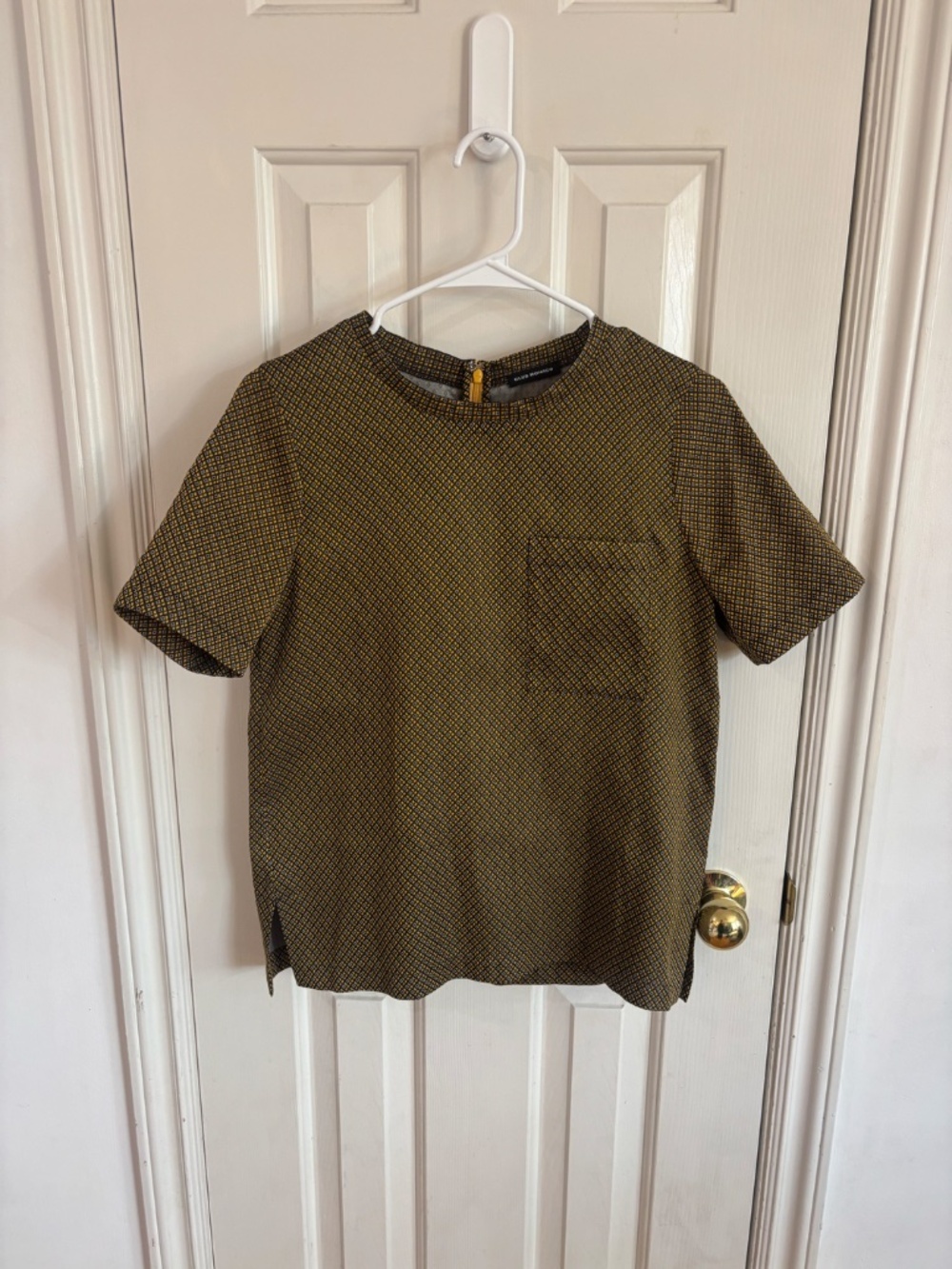 Club Monaco blouse gold and black pattern * accepting offers